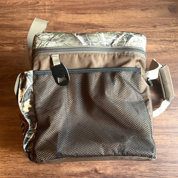 IGLOO Realtree 30 Cans Cooler Soft Side Square Bag Camouflage NWT - Picture 10 of 12